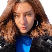 Offro lezioni private fisiche e telematiche per aiuto compiti destinate a ragazzi delle scuole elementari e medie. 
Sono diplomata presso IIS BOCCARDI nel corso di Relazioni Internazionali e Marketing e sono in possesso della Laurea Triennale in Servizio